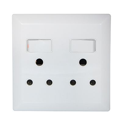 ES20K - Socket Double 4×4 Lion Loose